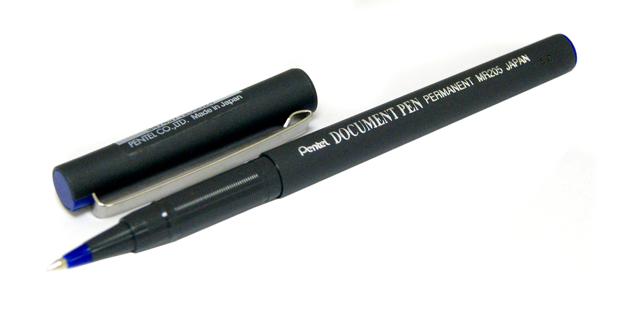 Pen существительное. Ручка-роллер Pentel document. "Pentel" роллер document Pen одноразовый 0.5 мм . Mr205-AE черный. Ручка Pentel document Pen. Роллер Pentel document Pen синий.